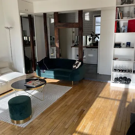 Apartment Charming In Heart Of Saint Germain! Paris