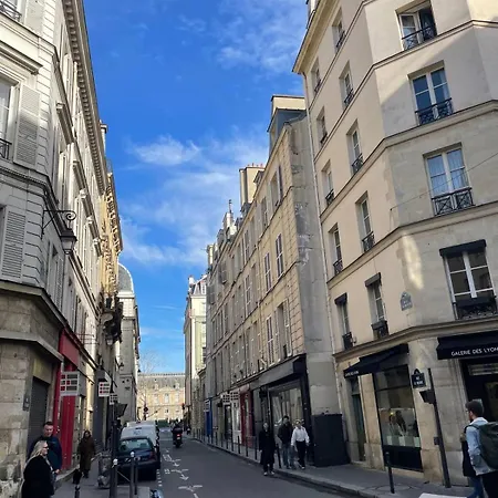 Charming In Heart Of Saint Germain! Apartment